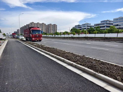 終于打通了瓶頸 富長路這一段實(shí)現(xiàn)雙向開放交通