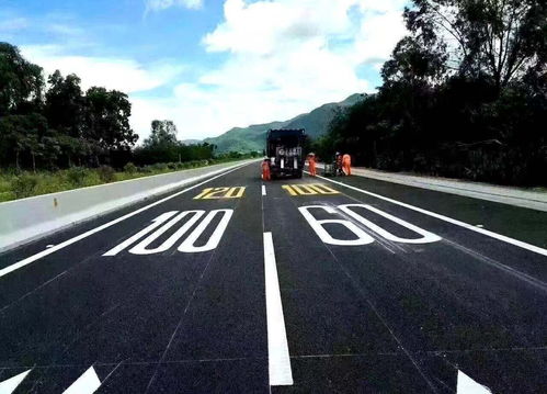 深圳園區(qū)改造項(xiàng)目 道路新舊改造與瀝青鋪設(shè)及交通設(shè)施升級